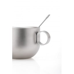 Keith Titanium Kaffeetasse mit Zubehör Detailansicht kleiner Griff