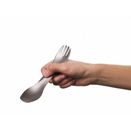 Humangear GoBites UNO Titan Spork leigt dank seines Design hervorragend in der Hand