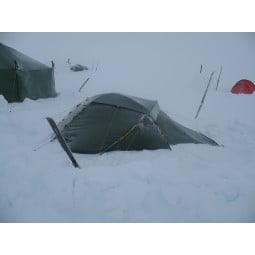 Hilleberg Jannu Zelt Grün im winterlichen Schnee-Einsatz