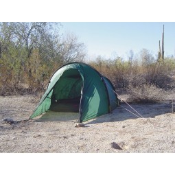 Ein grünes Hilleberg Nallo Zelt mit eingebautem Mesh Inner Tent