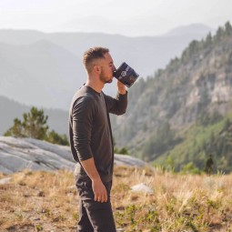 Jetboil MiniMo als großzügiger Becher