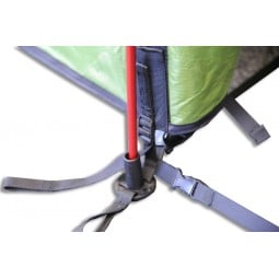 Rejka Antao III Light HC Zelt - Kunststofffüße fixieren das Zeltgestänge und ermöglichen einen leichten Aufbau.