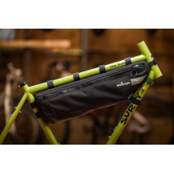 Miss Grape Internode 6 Adventure Frame Bag eingebaut im Rahmen