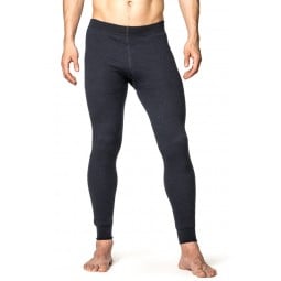 Woolpower Long Johns 400 mit männlichem Model