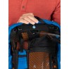 Trinkschlauchausgang auf der Rückseite des Osprey Exos 48 Rucksacks