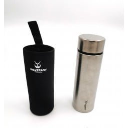 Titanium Water Bottle Doublewall mit Neoprentasche daneben