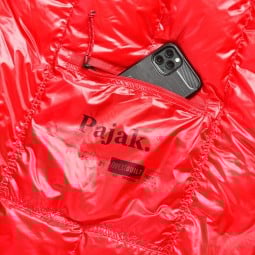 Pajak Quest Quilt Red mit Innentasche
