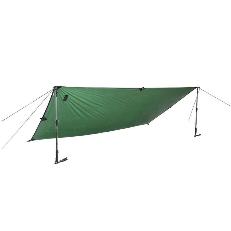 Terra Nova Competition Tarp 1 beispielhaft als Lean-To aufgebaut mit 2 Stöcken Terra Nova Competition Tarp 1 beispielhaft als Lean-To aufgebaut mit 2 Stöcken