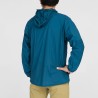 Rückansicht Montbell UL Stretch Wind Hooded Jacket beispielhaft in blau