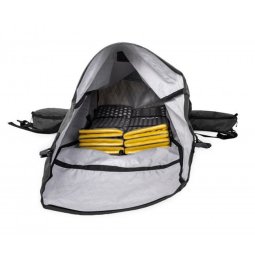 Z-Lite Isomatte beispielhaft als Polster im Liteway Biggie Rucksack 65L eingesetzt