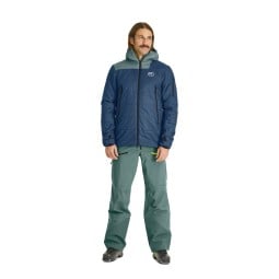 Ortovox Swisswool Zinal Jacket Deep Ocean von Model getragen, Vorderseite