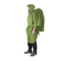 Exped Bivy Poncho mit Rucksack darunter