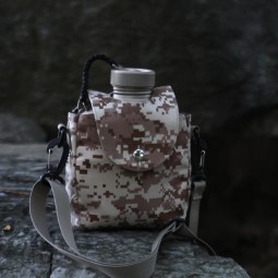 SilverAnt Military Canteen mit Paracord mit Tasche in Camouflage Optik