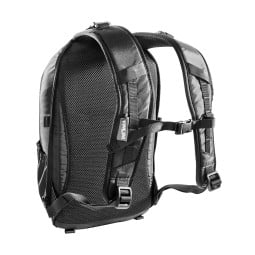 Rückseite des Daypacks vom Tatonka Great Escape 50+10 Reiserucksack black