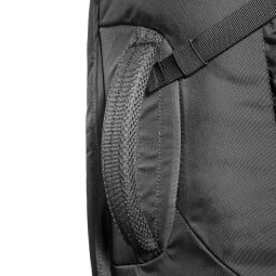 Stabile Tragegriff am Tatonka Great Escape 50+10 Reiserucksack black