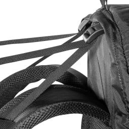 Lastkontrollriemen am Tatonka Great Escape 50+10 Reiserucksack black