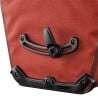 Halterung am ORTLIEB Bike-Packer Plus Salsa-Dark Chili ist schnell und einfach zu bedienen