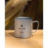 Snow Peak Ti-Double Mugs lassen sich wunderbar nesten. Zweite Tasse nicht im Lieferumfang enthalten.