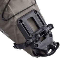 ORTLIEB Seat Pack QR Dark Sand maassive Befestigung für maximalen Halt