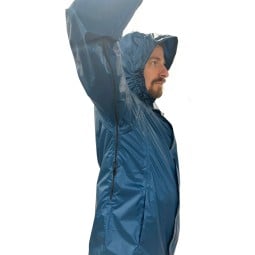 LightHeart Gear Rain Jacket mit Unterarmbelüftung