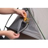 Wechsel Trailrunner Zelt mit kleinen Packbeuteln für Abspannleinen