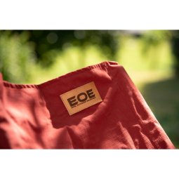 EOE Faltstohl VH M Campingstuhl im Einsatz, Detailansicht Logo