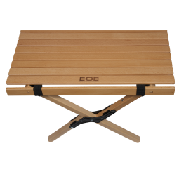 Dezentes Logo auf dem EOE Desch M Holz Campingtisch