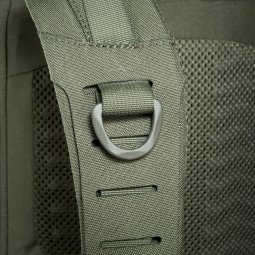 Steckschließe am Tasmanian Tiger Sentinel 35 WP Rucksack