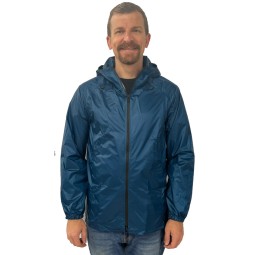 LightHeart Gear Rain Jacket in Blau