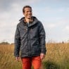 Steinkauz Outdoorjacke Windfang Anthrazit im Einsatz