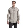 Craghoppers NosiLife Adventure Langarmshirt III Parchment von Model getragen Frontansicht