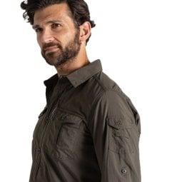 Craghoppers NosiLife Adventure Langarmshirt III Woodland Green mit Oberarmtasche, Sonnenbrillenhalter und Halterung für Ärmel