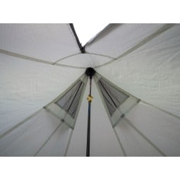 Liteway Scout Tarp Ultra mit stabiler Aufnahme für deinen Trekkingstock zum Aufbau
