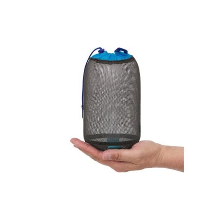 Sea to Summit Mesh Stuff Sack 1,5 Liter Atoll Blue Größenvergleich  mit Hand