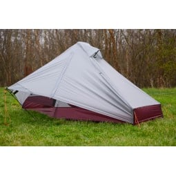 LightHeart Gear SoLong 6 Sil-Nylon Zelt Grey w Cranberry Floor mit abgespannter Apsis