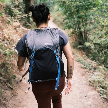 Gossamer Gear Loris 25 Daypack Grey im Einsatz