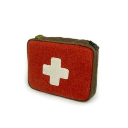 Waldkauz Erste-Hilfe-Set AIDgenosse Nahaufnahme