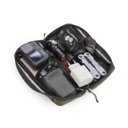 Liteway Washbag Ultra beispielhaft mit Werkzeug bepackt