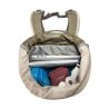 Tatonka Grip Rolltop Pack S Brown Rice Curve Kurierrucksack beispielhaft gefüllt