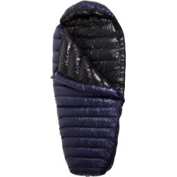 Western Mountaineering Terralite Daunenschlafsack aufrecht