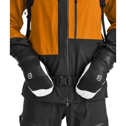 Ortovox Full Leather Mitten getragen beispielhaft in anderer Farbe