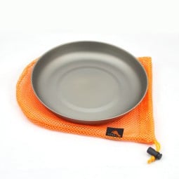 Toaks Titanteller PLT-190 auf Packsack