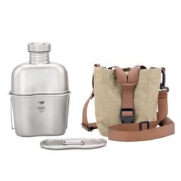 Keith Titanium Cantene Feldflasche mit Becher zusammengesteckt und Deckel daneben