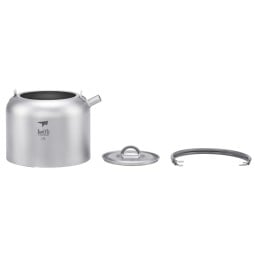Keith Titanium Kettle 1,5 L mit abnehmbaren Teilen daneben
