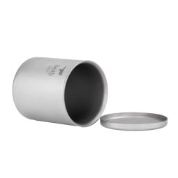 Keith Titanium Thermobecher Ti3301 mit Deckel daneben