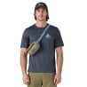 Patagonia Terravia Mini Hip Pack RVGN vor der Brust getragen