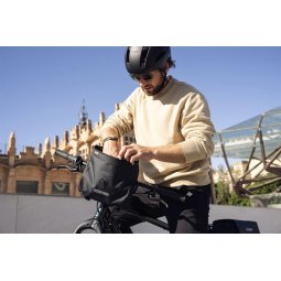 ORTLIEB Velo-Sling Lenkertasche schwarz im Einsatz