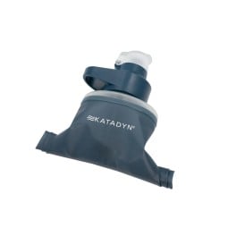 Katadyn BeFree Wasserfilter AC 1L Schieferblau mit zusammengerollter Flasche