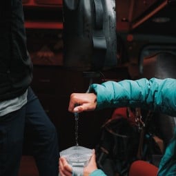 HydraPak Seeker Faltflasche 10 Liter mit Schlauch und Ventil zum Abfüllen
