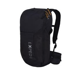 Exped Skyline 20 Tagesrucksack Black mit vorne verstauter Helmhalterung